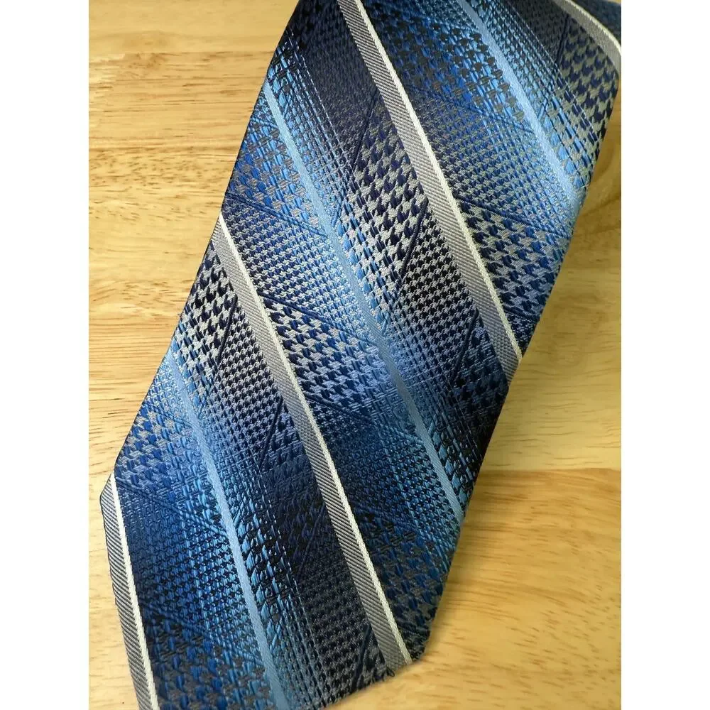 Van Heusen Silk Blend Men's Neck Tie Blue, Black & Silver Striped JL